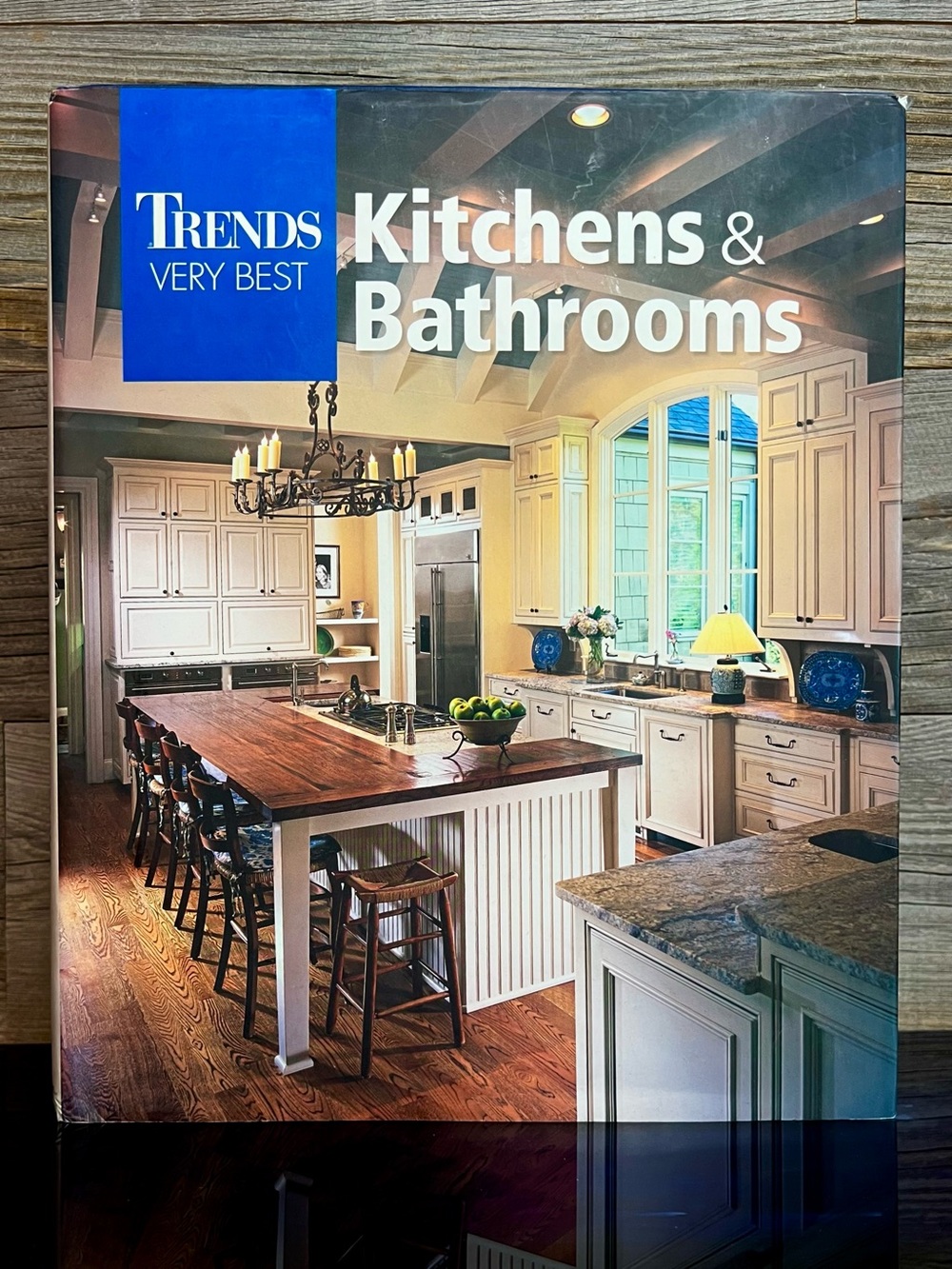 Kitchens & Bathrooms - Home Design Book, Trends Very Best, Hardcover Book